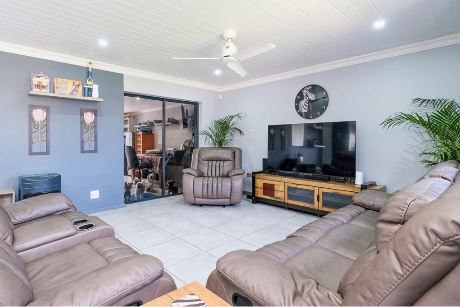 3 Bedroom Property for Sale in Highlands Western Cape